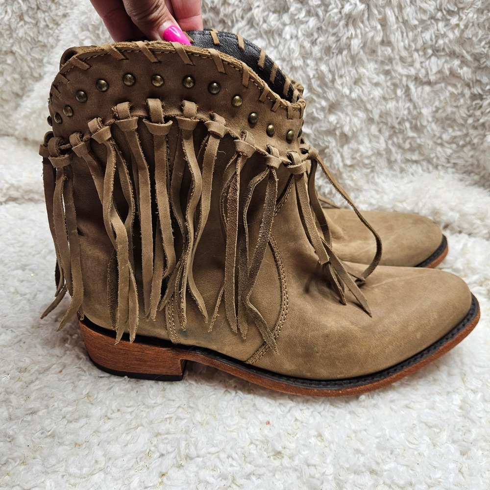 Liberty Black Studded Fringe Western Ankle Boots sz 7‎